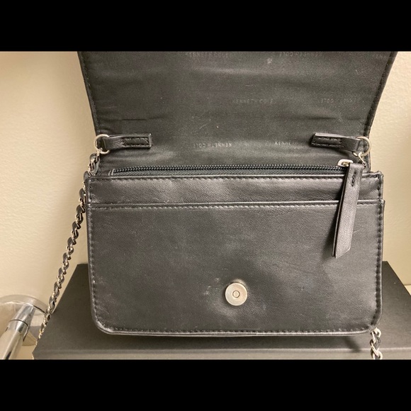 Black Kenneth Cole Crossbody! - Picture 4 of 4